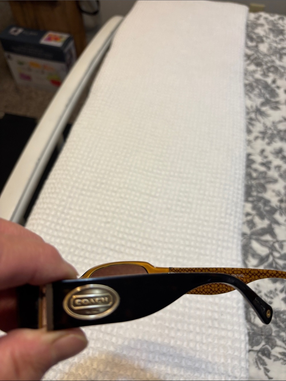 Coach Brown Gradient Women’s Sunglasses with Textured Arms - Picture 9 of 11